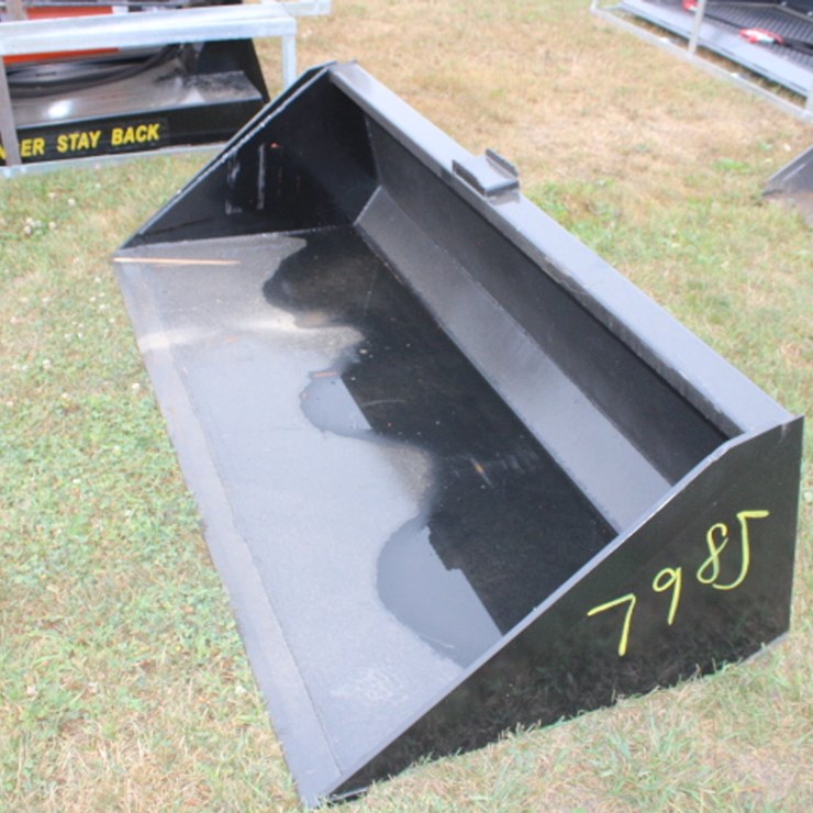 #7985 • 78 in bucket with single blade