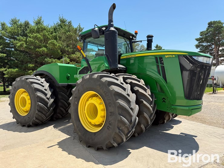 2016-john-deere-9570r-image-3
