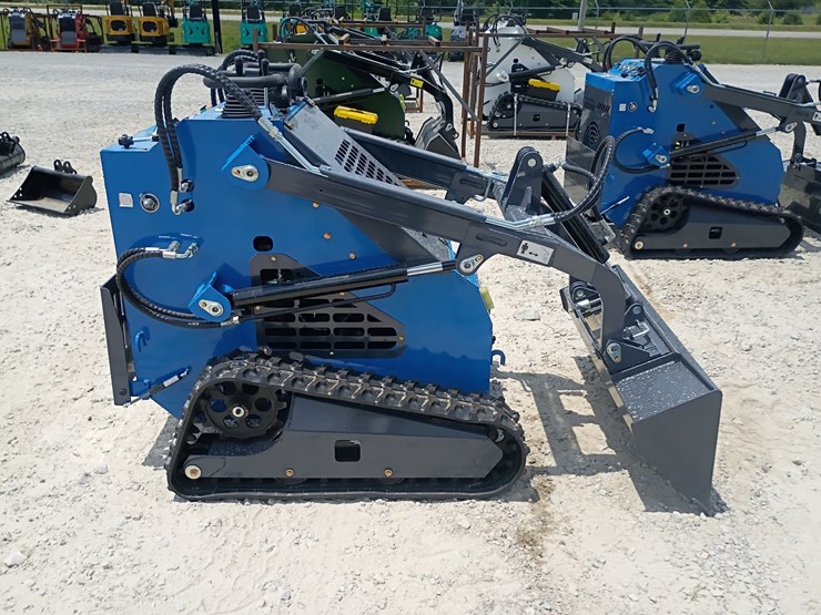 #l63-017-•-2026-zjg-380-mini-skid-steer-image-5