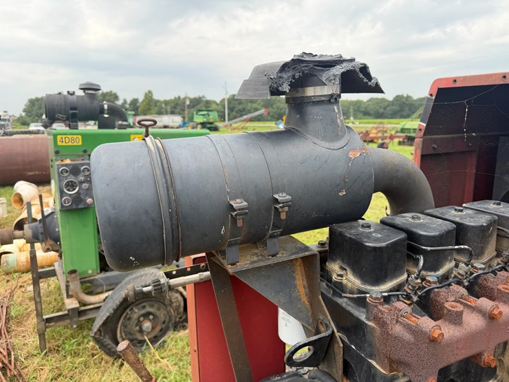 case-ih-4390-image-24