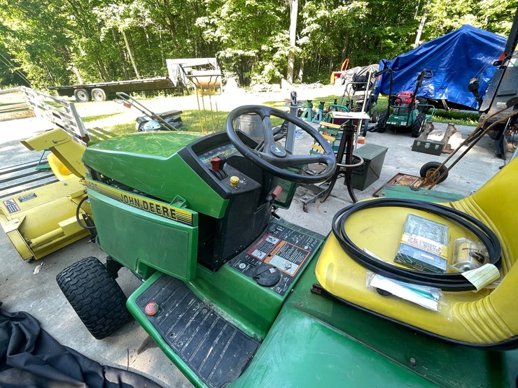 john-deere-425-image-8