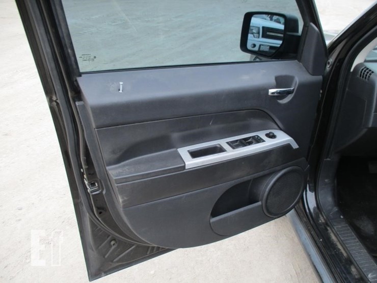 2008-jeep-patriot-image-14