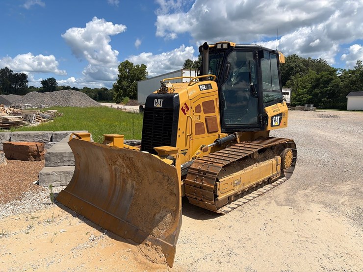 2016-caterpillar-d5k2-xl-image-2