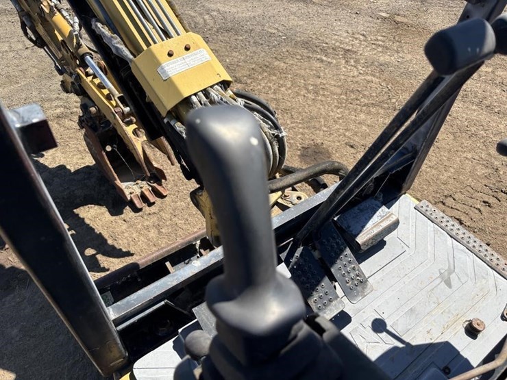 1999-caterpillar-301.5-image-26