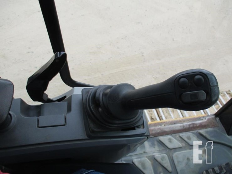 2015-caterpillar-336fl-image-13