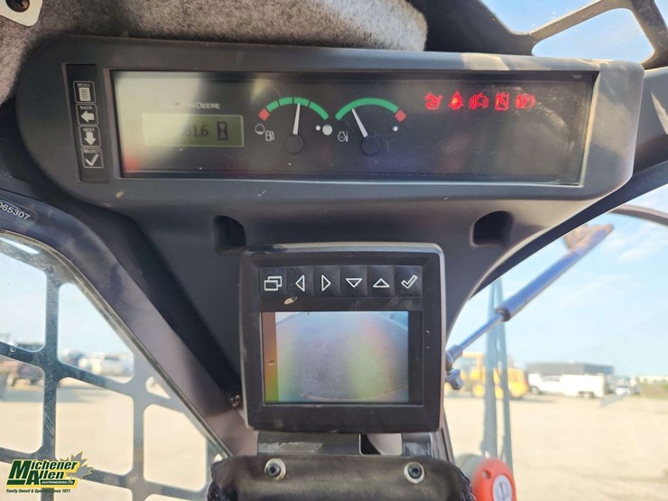 2024-deere-325g-image-15