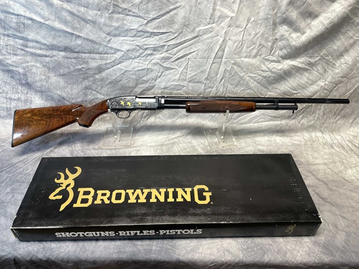 #10652-•-browning-model-42,-410-ga.-pump-action-shotgun,-sn:-03437nz982-image-1