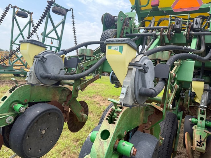 john-deere-1790-image-42