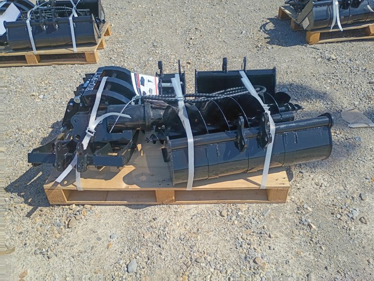 #l66-018-•-agt-mini-excavator-attachment-set-image-1
