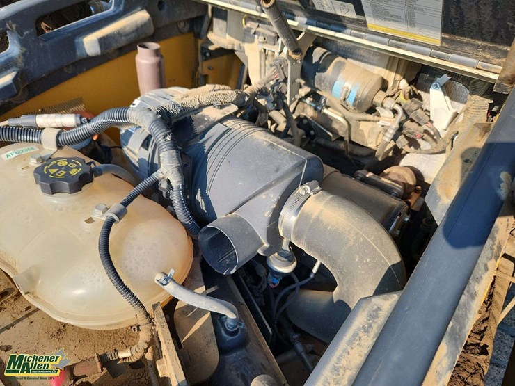 2024-deere-325g-image-31