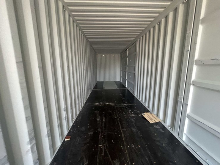 #2352-•-40'-high-shipping-container-image-28