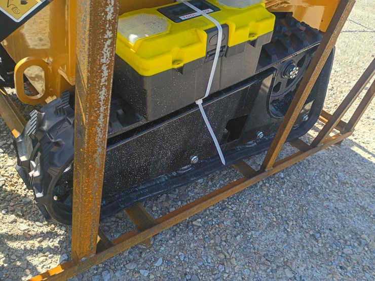 #l66-012-•-2026-agt-mx-crt23-mini-skid-steer-image-22