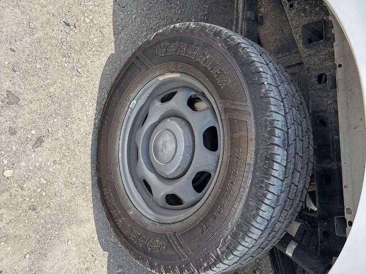 2016-ford-f150-image-29