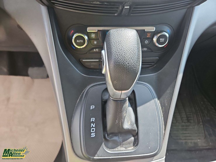 2014-ford-escape-image-21