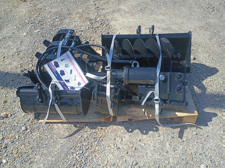 #l66-020-•-agt-mini-excavator-attachment-set-image-1