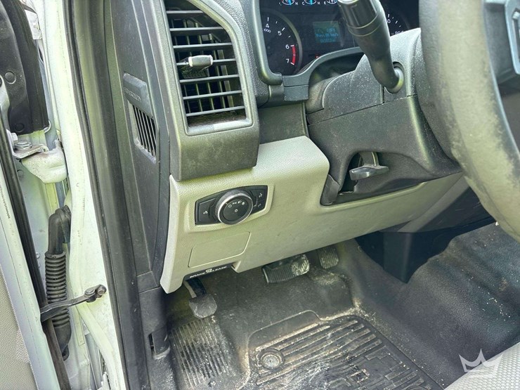 2017-ford-f350-image-15