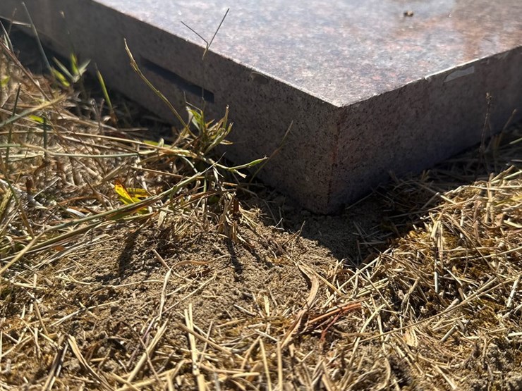 #409-•-slab-of-granite-image-3
