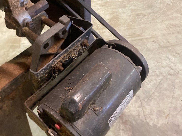 #216-•-table-saw-image-5
