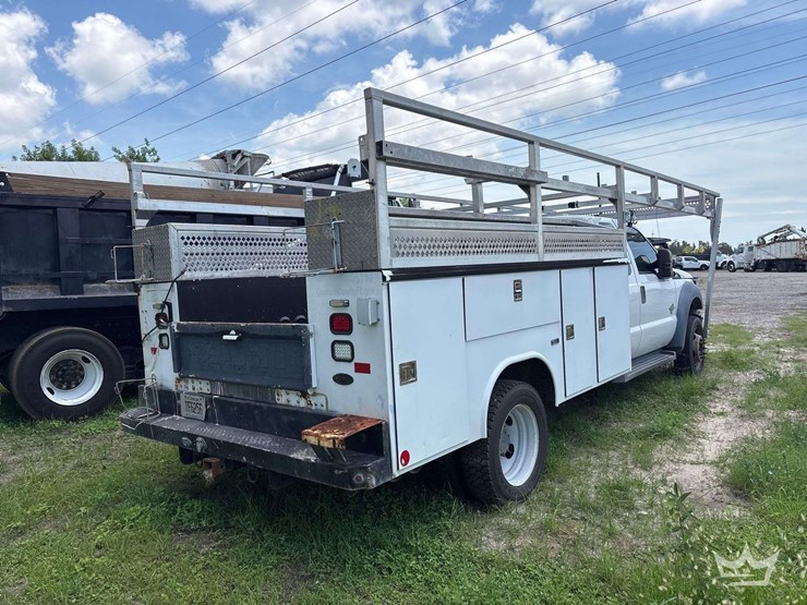 2016-ford-f550-image-3