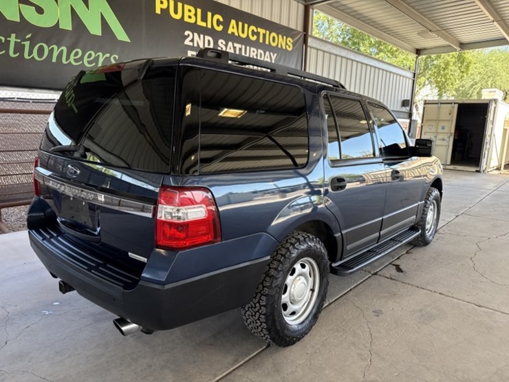 2015-ford-expedition-image-8