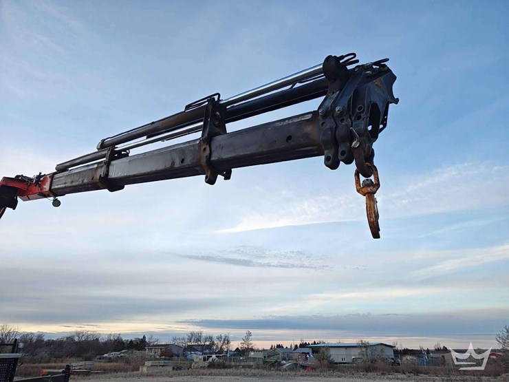 2014-freightliner-m2-106-image-27