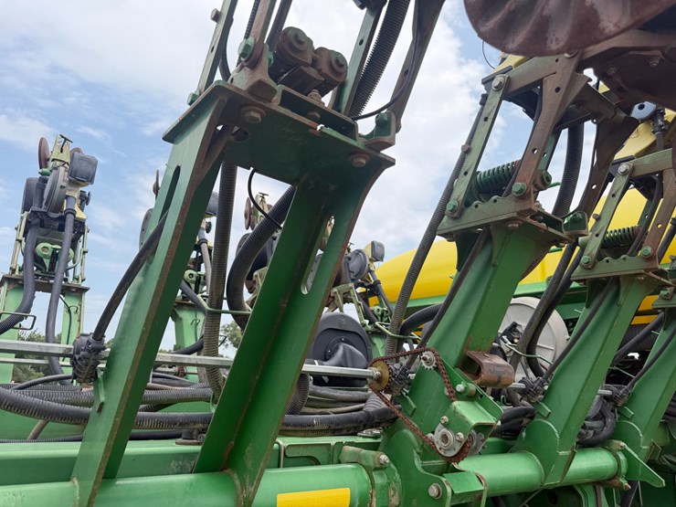 john-deere-1790-image-90