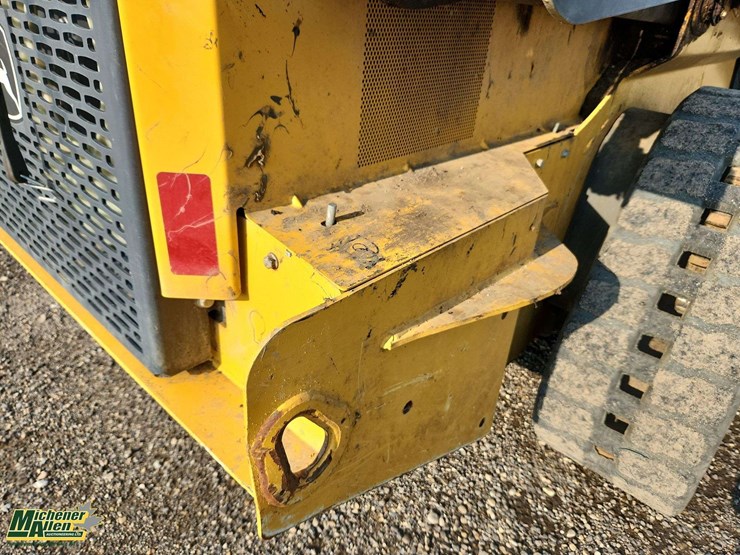 2024-deere-325g-image-37