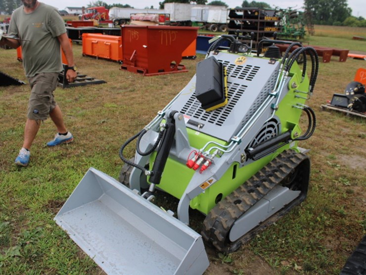 #9653-•-mini-skid-steer-loader-image-3