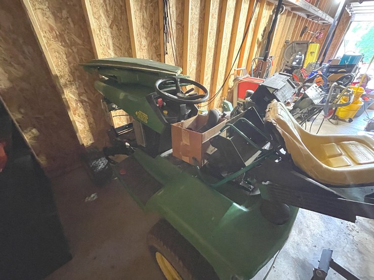 #6169-•-john-deere-lawn-tractor-425-image-6