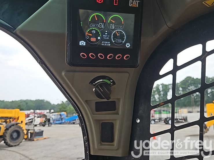 2023-caterpillar-289d3-image-28