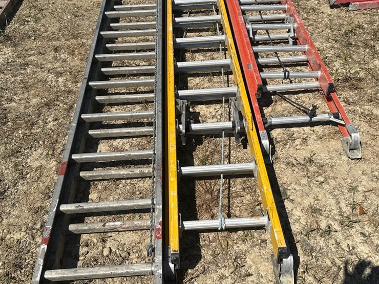 #180-•-x3-extendable-ladder-image-3
