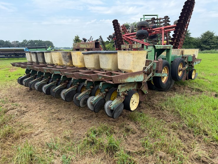 john-deere-530-image-4
