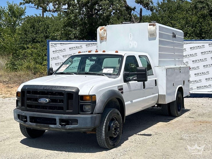 2008-ford-f550-image-1