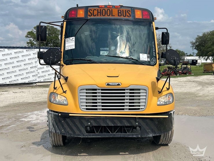 2016-freightliner-b2-image-24