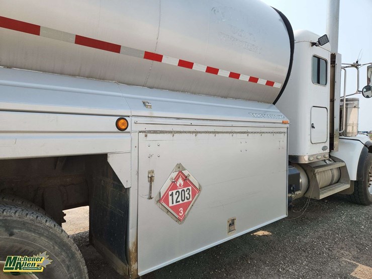 2006-peterbilt-378-image-54