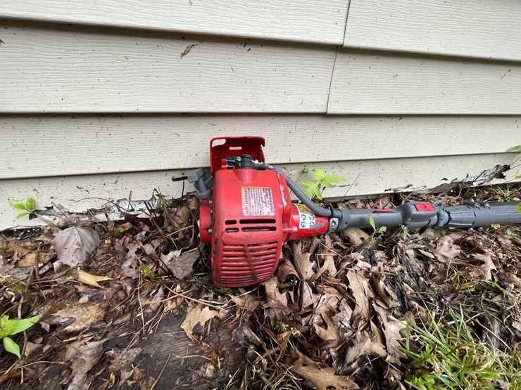 #6155-•-(3)-pole-saws-image-6