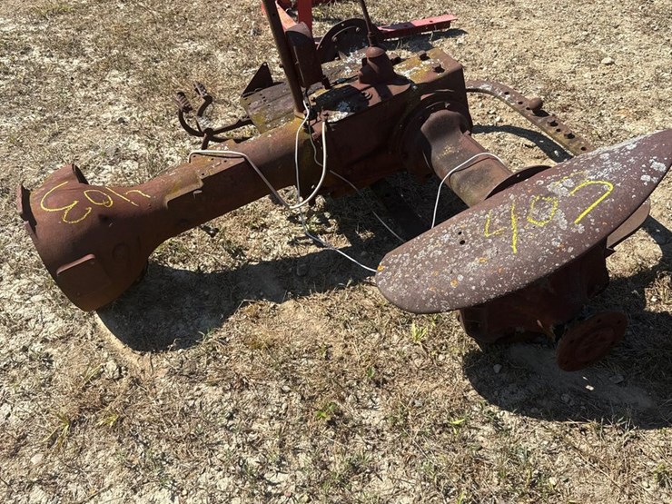 #403-•-antique-tractor-parts-image-2
