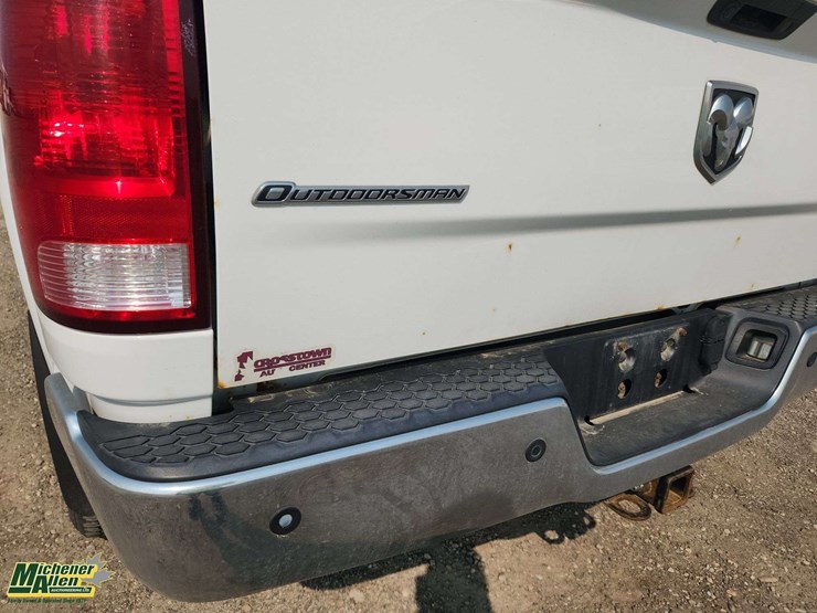 2014-dodge-2500-image-40