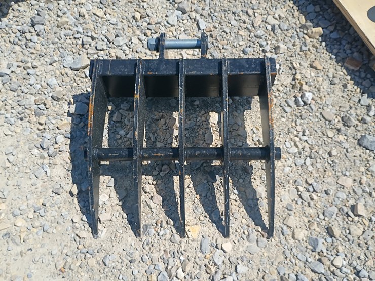 #l65-016-•-ireas-rake-mini-excavator-attachment-image-5