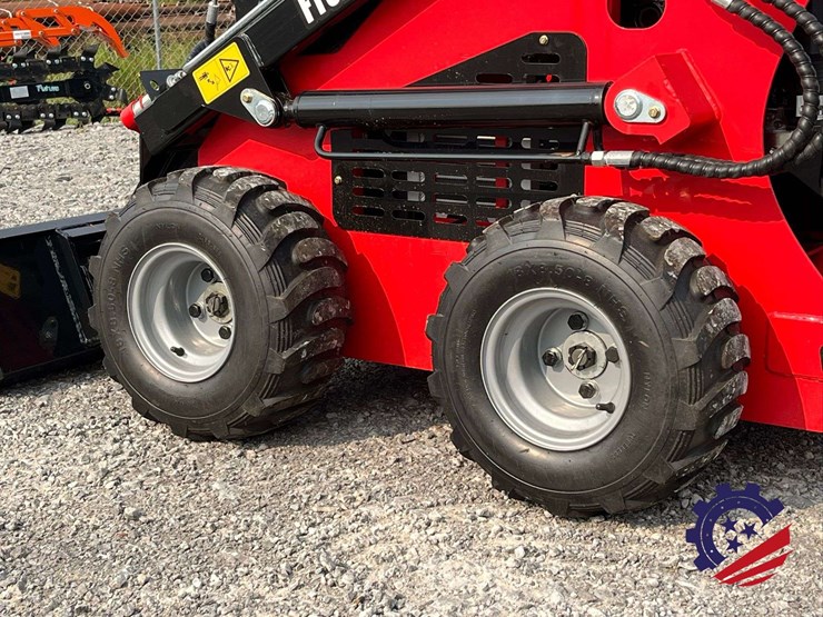 unused-2026-future-ft-323tz-skid-steer-loader-mini-skid-steer-image-6