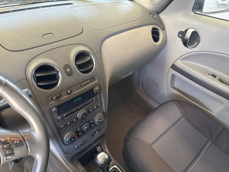 2011-chevrolet-hhr-image-19