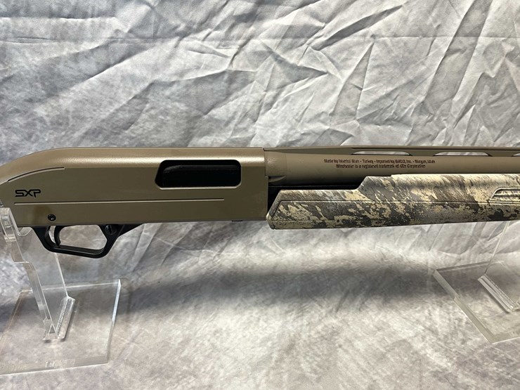 #10658-•-winchester-sxp-hybrid-hunter,-12-ga.-pump-action-shotgun,-sn:-tr6024-002161sp-image-5