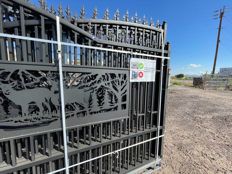#2872-•-2026-unused-metal-farm-driveway-gate-image-3