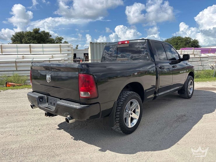 2011-dodge-ram-1500-image-3