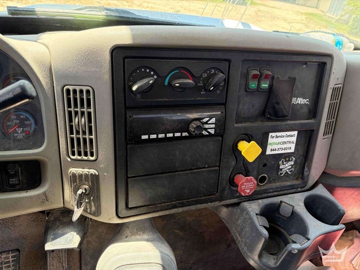 2016-international-durastar-4300-image-14