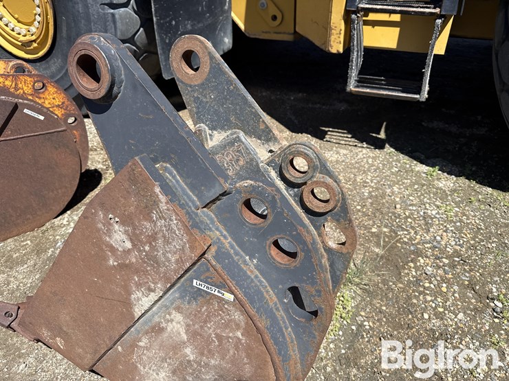 central-fabricators-430e-backhoe-frost-bucket-image-11