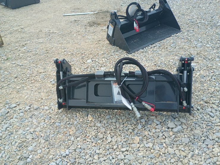 #l73-058-•-wolverine-4-in-1-bucket-mini-skid-steer-attachment-image-3