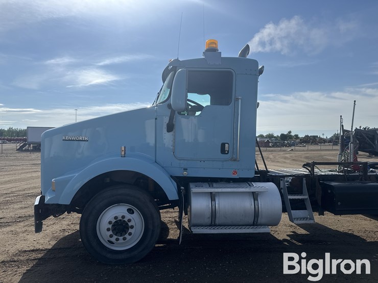 2008-kenworth-t800-image-9