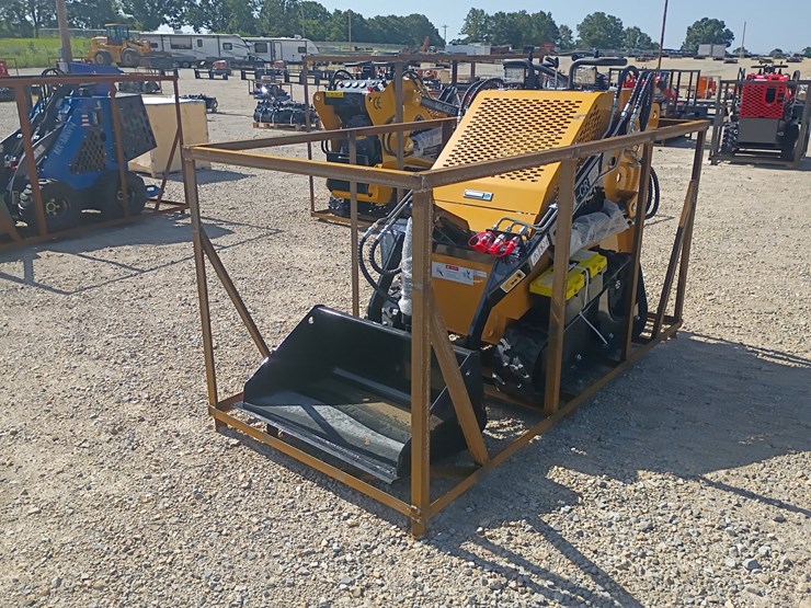 #l66-012-•-2026-agt-mx-crt23-mini-skid-steer-image-8