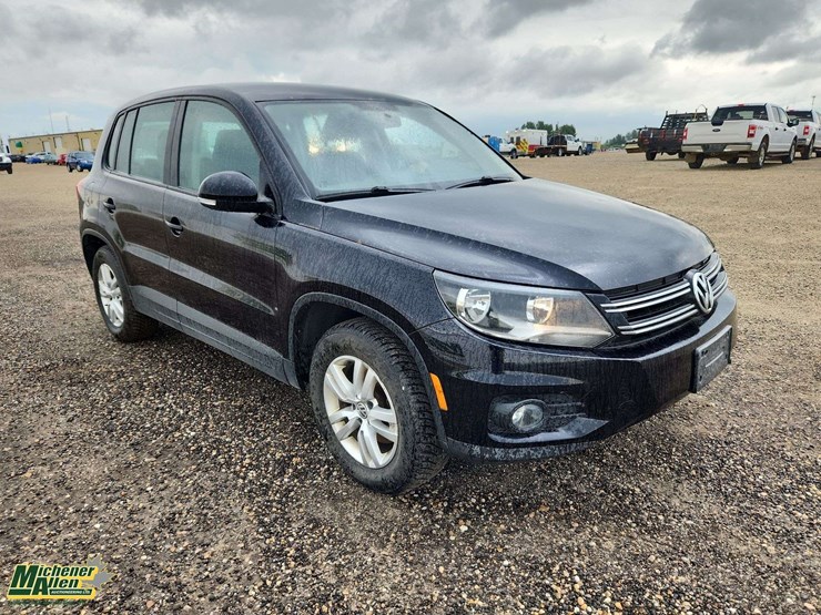 2012-volkswagen-tiguan-image-22